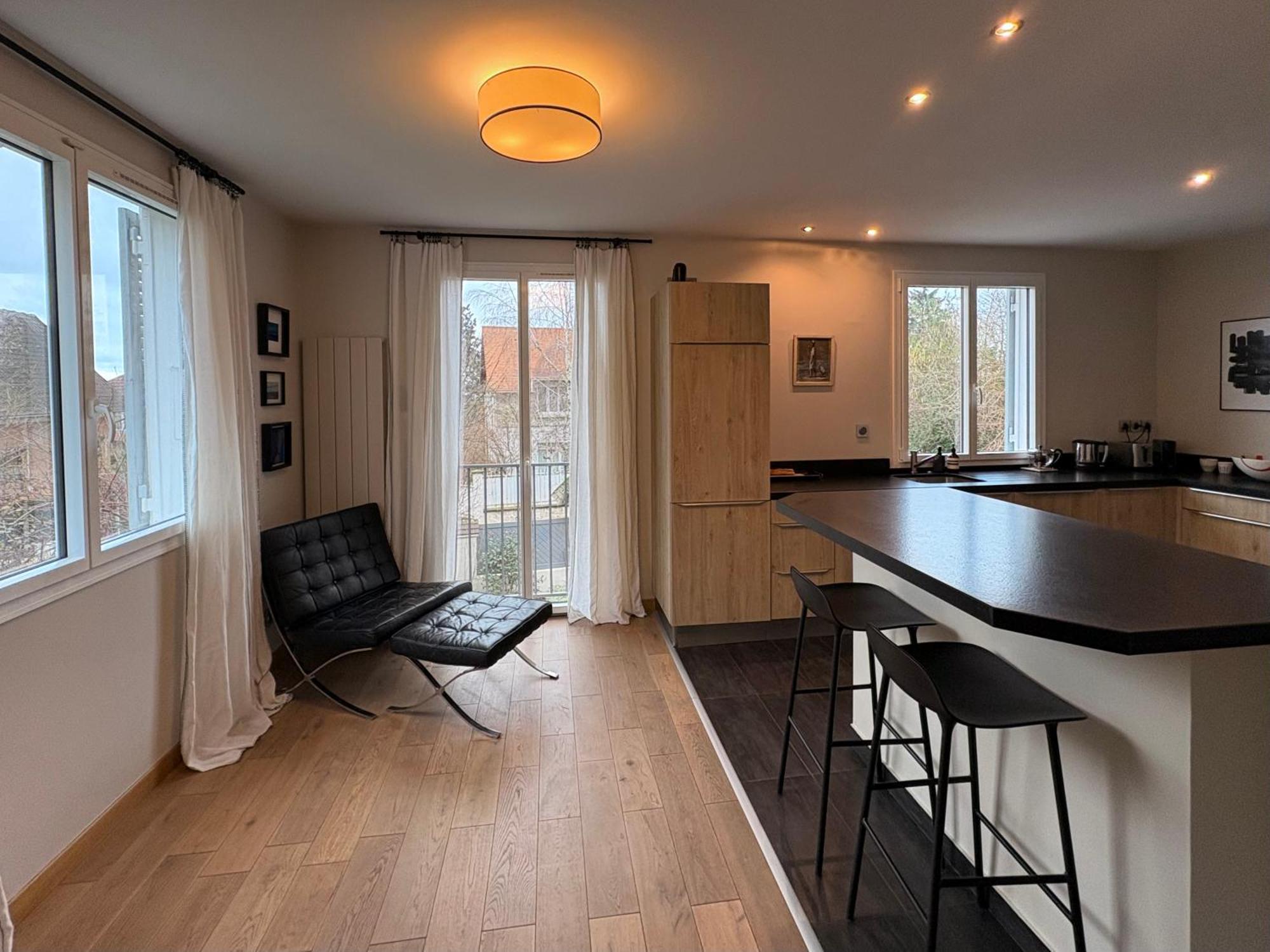 Villa A Louveciennes Luaran gambar